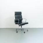 4x Vitra Eames EA 219 Softpad Zwart Leer - Chroom, Huis en Inrichting, Ophalen of Verzenden, Zo goed als nieuw, Zwart, Bureaustoel