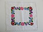 Vintage Hongaars Kalocsa sierkleedje met bloemen borduursel, Ophalen of Verzenden