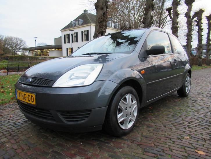 Ford Fiesta 1.25-16V Celebration Stuurbekrachtiging Trekhaak, Auto's, Ford, Bedrijf, Te koop, Fiësta, Airbags, Alarm, Metallic lak