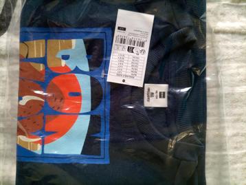 Kindersweater Bon Voyage.  Maat 98/104.  beschikbaar voor biedingen