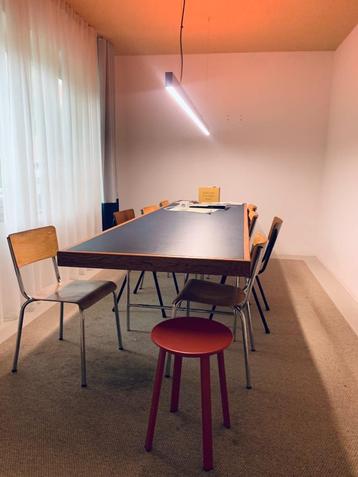 Vergadertafel 3000x900mm eiken en linoleum beschikbaar voor biedingen