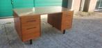 Vintage bureau, Huis en Inrichting, Bureaus, Ophalen, Zo goed als nieuw