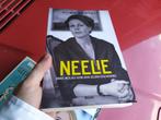 Neelie Kroes - Brave meisjes schrijven zelden geschiedenis, Boeken, Ophalen of Verzenden, Gelezen, Overige