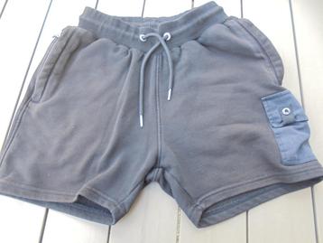 Zwarte korte joggingbroek QUOTRELL beschikbaar voor biedingen