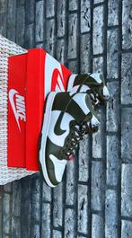 Nike dunk high khaki - 40.5, Overige kleuren, NIKE, Ophalen of Verzenden, Sneakers of Gympen