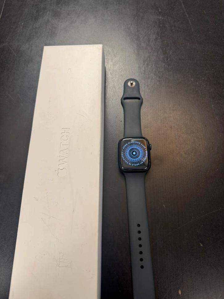 apple watch series 8 45 mm, Sieraden, Tassen en Uiterlijk, Smartwatches, Zo goed als nieuw, iOS, Zwart, Ophalen of Verzenden