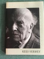 Kees Verwey Boek bij opening Kees Verweyhal Haarlem Nieuw, Ophalen of Verzenden, Nieuw, Schilder- en Tekenkunst