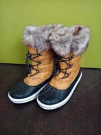 Laarzen, moonboots mt 41 halfhoog, Geel, Lage of Enkellaarzen, Nieuw, Ophalen of Verzenden