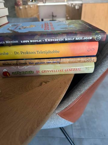 Verzameling 16 kinderboeken, liefst in 1 koop beschikbaar voor biedingen