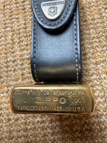 Gouden Zippo Aansteker beschikbaar voor biedingen
