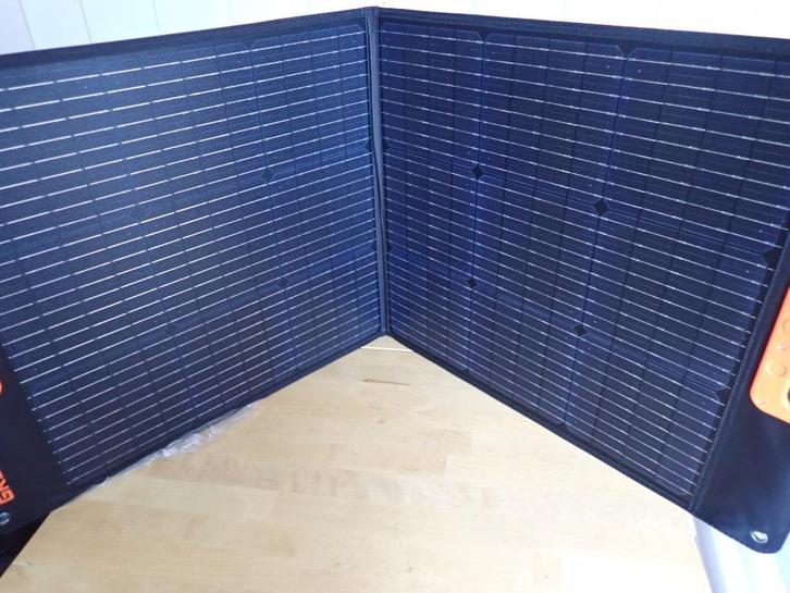Portable zonnepaneel 100 watt, Caravans en Kamperen, Kampeeraccessoires, Nieuw, Ophalen of Verzenden