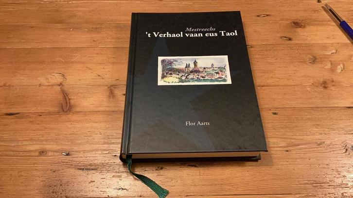 Mestreechs ‘T VERHAOL VAAN EUS TAOL - Flor Aarts (nieuw), Boeken, Taal | Overige Talen, Nieuw, Ophalen of Verzenden