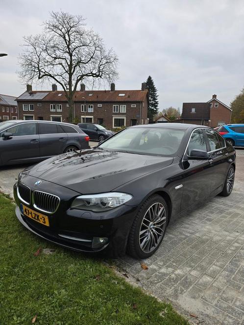 BMW 5-Serie 3.0 I 523 AUT 2010 Zwart, Auto's, BMW, Particulier, 5-Serie, Benzine, B, Sedan, Automaat, Origineel Nederlands, Zwart