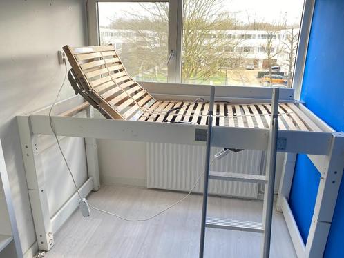 Juniorbed in hoogte verstelbaar + elektrische lattenbodem, Kinderen en Baby's, Kinderkamer | Bedden, 180 cm of meer, 70 tot 85 cm