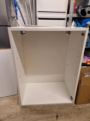 Ikea kast zonder deur met planken GRATIS