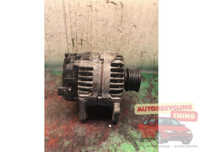 Dynamo van een Volkswagen Golf, Auto-onderdelen, Motor en Toebehoren, Volkswagen, Gebruikt, 3 maanden garantie, Ophalen