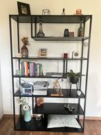 Zwarte kast, Huis en Inrichting, Kasten | Wandmeubels, Ophalen, Met plank(en), Zo goed als nieuw, Minder dan 150 cm