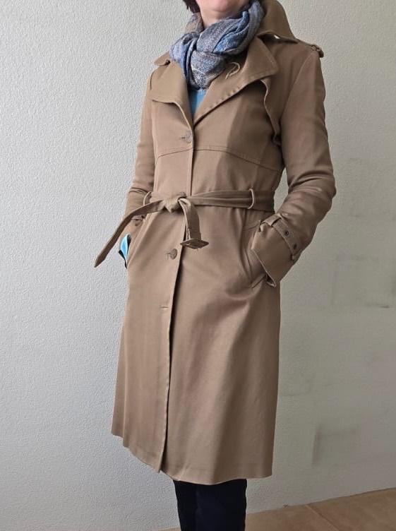 Trenchcoat - merk MAURA (CS)- camelkleurig - maat 38, Kleding | Dames, Jassen | Winter, Maat 38/40 (M), Bruin, Ophalen of Verzenden
