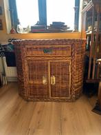 Unieke rotan kast met lade en deurtjes, sfeervol en stevig!, Antiek en Kunst, Ophalen
