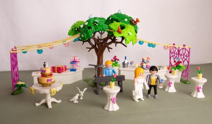 Playmobil Bruiloftsfeest 9228 en Trouwpaviljoen, Kinderen en Baby's, Speelgoed | Playmobil, Zo goed als nieuw, Complete set, Ophalen of Verzenden