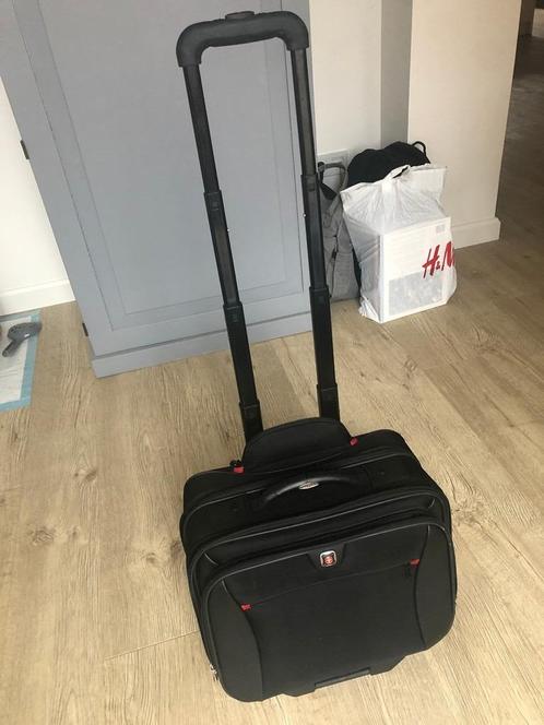 Wenger rolkoffer voor laptop, Computers en Software, Laptoptassen, Nieuw, Trolleytas, 17 inch of meer, Ophalen of Verzenden