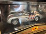 2 x Maisto Premiere Edition 1:18, Hobby en Vrije tijd, Modelauto's | 1:18, Ophalen of Verzenden, Zo goed als nieuw, Motor, Maisto