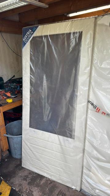 Meranti buitendeur 93x201.5 cm bw 66 cm nr 019 beschikbaar voor biedingen