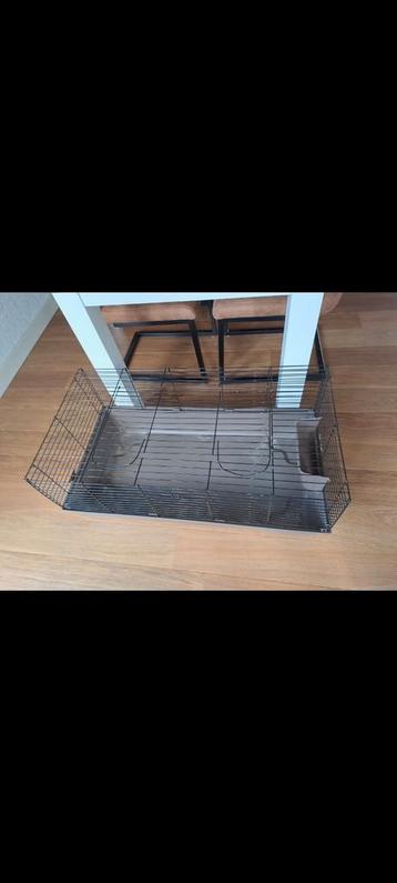 Stevige kooi 120cm beschikbaar voor biedingen