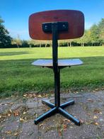 Schoolstoel / stoeltje / kinderstoeltje, Ophalen, Gebruikt, Stoel(en)