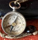 Oude Duitse miniatuur kompas in etui ca. 1950, Antiek en Kunst, Verzenden