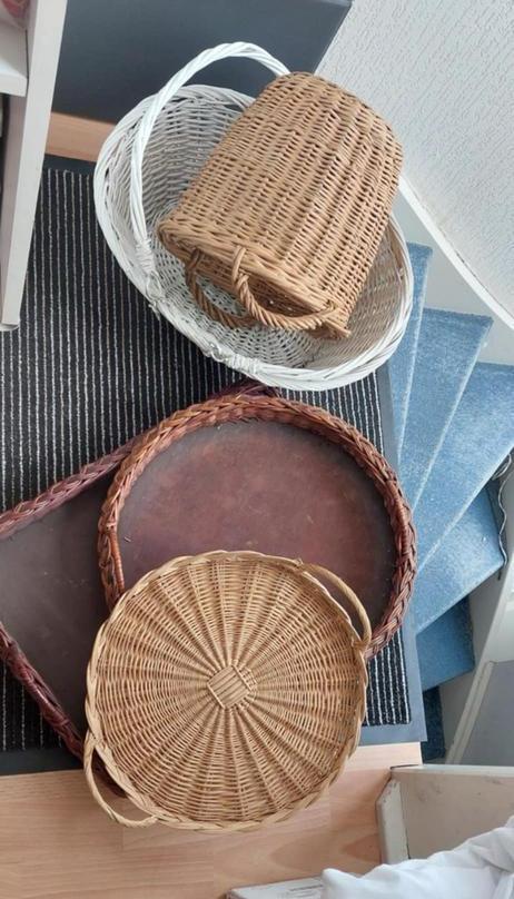 5 rieten/rotan dienbladen/ manden., Huis en Inrichting, Woonaccessoires | Schalen en Manden, Zo goed als nieuw, Riet, Ophalen of Verzenden
