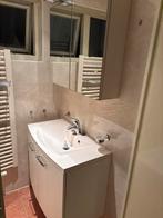 Complete Badkamer met Wastafel en Spiegelkast gratis, Huis en Inrichting, Gebruikt, Minder dan 100 cm, Wasbak of Wastafel, 25 tot 50 cm