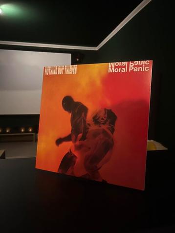 NOTHING BUT THIEVES - MORAL PANIC LP beschikbaar voor biedingen