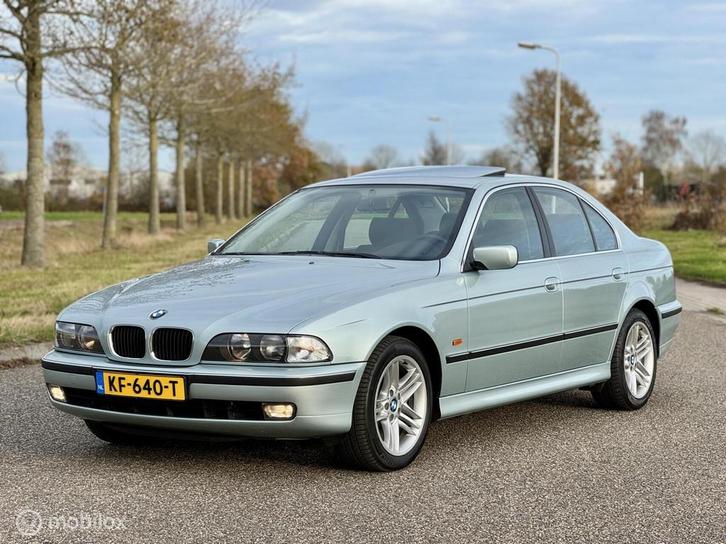 BMW 5-serie 523i E39 Glaciergrün 1999, Auto's, BMW, Te koop, 5-Serie, ABS, Airbags, Airconditioning, Alarm, Boordcomputer, Centrale vergrendeling