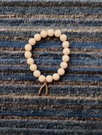 Elastische armband met witte kralen en bedel ruiterspoor, Sieraden, Tassen en Uiterlijk, Armbanden, Wit, Kunststof of Plastic