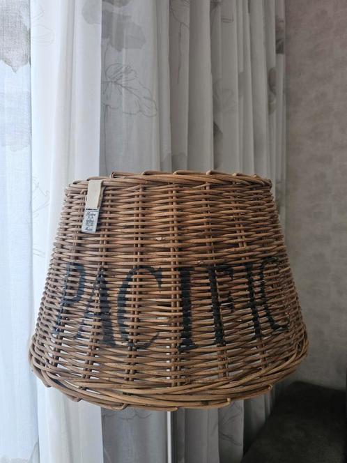 Riviera Maison rotan lampenkap Pacific 40 cm, Huis en Inrichting, Lampen | Lampenkappen, Zo goed als nieuw, Minder dan 25 cm, Rond
