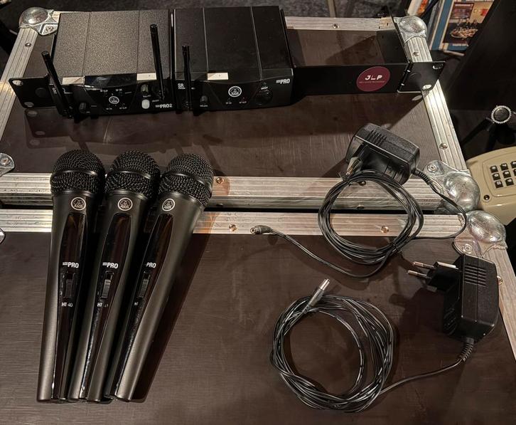 AKG SR40 Mini Pro & Mini 2 draadloze microfoons, Muziek en Instrumenten, Microfoons, Zo goed als nieuw, Zangmicrofoon, Draadloos