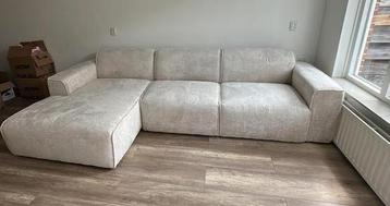 beige bank met lounge