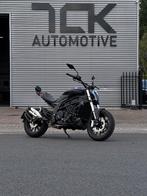 Benelli 502c | 2023 | 5.060 km | A2 35kw, 2 cilinders, Bedrijf, Super Sport, Minimaal motorrijbewijs A2