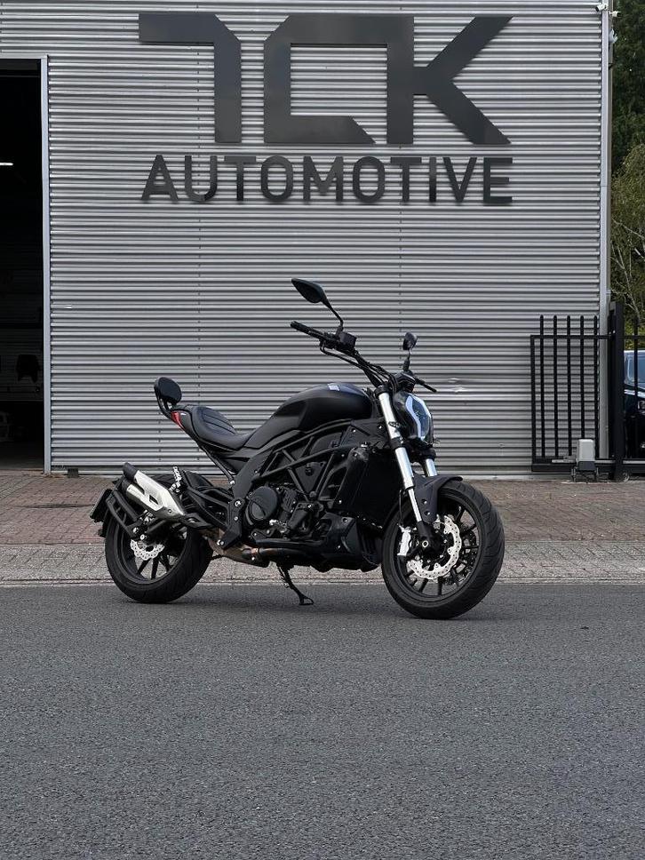 Benelli 502c | 2023 | 5.060 km | A2 35kw, Motoren, Motoren | Benelli, Bedrijf, Super Sport, 12 t/m 35 kW, 2 cilinders, Minimaal motorrijbewijs A2