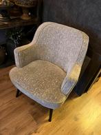 Elegante fauteuil met landelijke charme, Ophalen, Minder dan 75 cm, Zo goed als nieuw, Stof