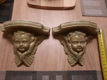 Wandconsole engelen beschikbaar voor biedingen