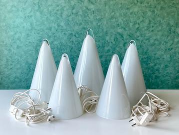 Serie 80’s SCE France Teepee Tafellampen: 26, 31, 37 cm hoog beschikbaar voor biedingen