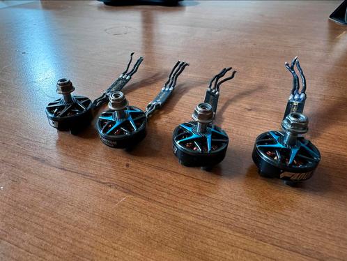 Tmotor F40 Pro IV 1950kv 4 stuks, Hobby en Vrije tijd, Modelbouw | Radiografisch | Helikopters en Quadcopters, Gebruikt, Elektro