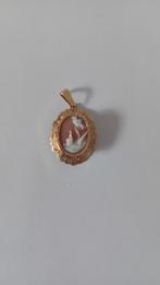 Gouden 14krt.s Cameehanger 3cm hg landschap voorstelling., Ophalen of Verzenden