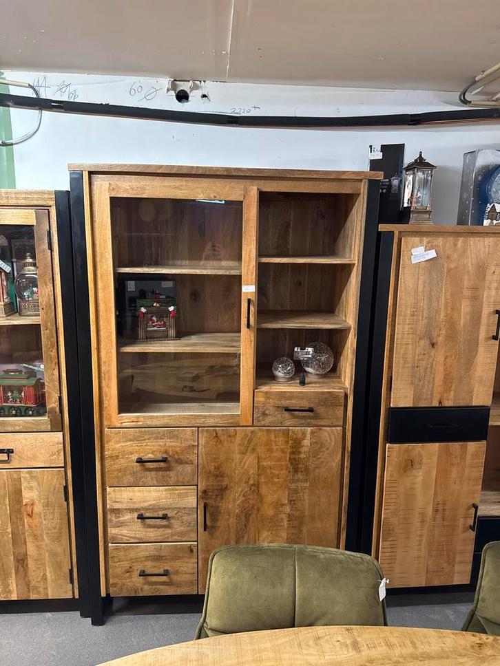 Houten kast met lades en deuren, Huis en Inrichting, Kasten | Buffetkasten, Nieuw, 150 tot 200 cm, 100 tot 150 cm, 25 tot 50 cm