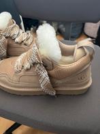 Ugg lowmel maat 41, UGG, Ophalen of Verzenden, Sneakers of Gympen, Zo goed als nieuw