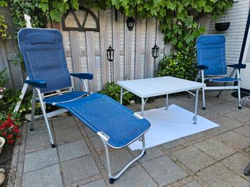 Westfield campingstoelen en campingtafel  beschikbaar voor biedingen