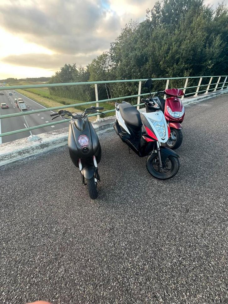 Peugot ludix 50cc hok met WOK!!!, Fietsen en Brommers, Scooters | Piaggio, Zo goed als nieuw, Overige modellen, Benzine, Ophalen