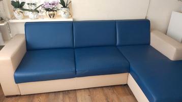Tekoop blauw/Beige bankstel kunstleer 255 br diep 90 hoog 82 beschikbaar voor biedingen